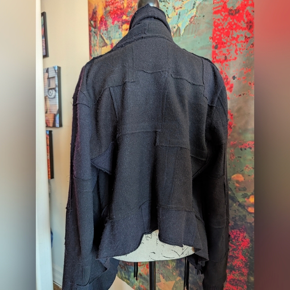 Icelandic Design (Aftur) 100% Cashmere Sweater (Black, M). - Picture 8 of 12